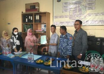 Program PTSL, BPN Jakarta Utara Serahkan Sertifikat Warga Semper Timur Jakarta Utara