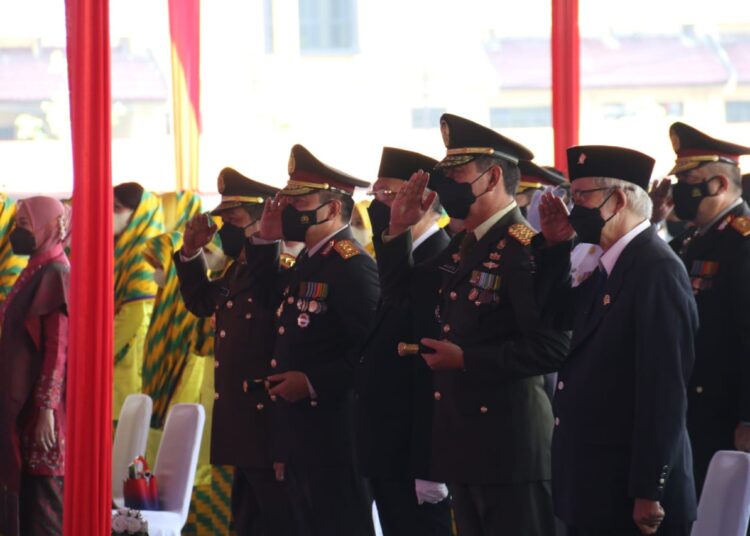 Pangdam XII/Tpr Bersama Forkopimda Ikuti Upacara HUT ke-76 Bhayangkara Secara Virtual