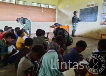 Yonif Raider 301/PKS Aktifkan Kembali SDN 1 Kolame, Di Puncak Jaya