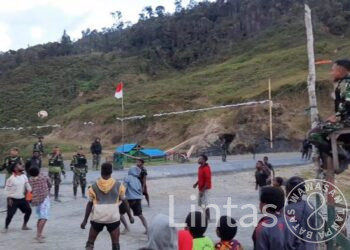 Binter Di Daerah Operasi: Yonif R 301/PKS Gelar Olahraga Bola Voli