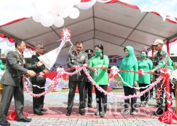 Pangdam Buka Gebyar Bazar Kemerdekaan RI ke-77 Persit KCK Daerah XII/Tpr