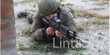 Bagaimana Rusia Menguji Ketahanan Senapan AK?