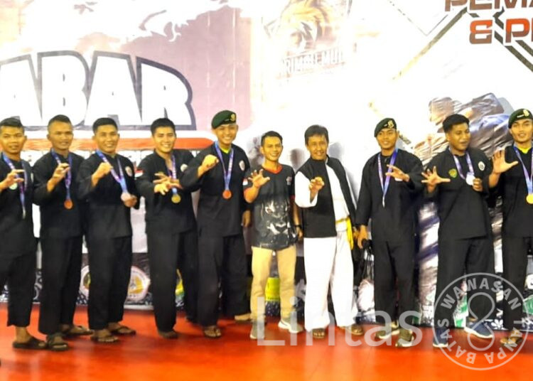 Tim Silat “Maung Siliwangi” Sabet Berbagai Juara Di Kelas Putera Pencak Silat Jabar Internasional Championship 1