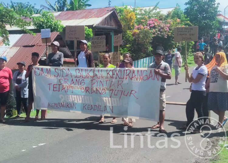 Satgas Organik Malut Yonarhanud 3 YBY Redam Aksi Warga Unjuk Rasa Atas Hasil Pilkades Gamsida