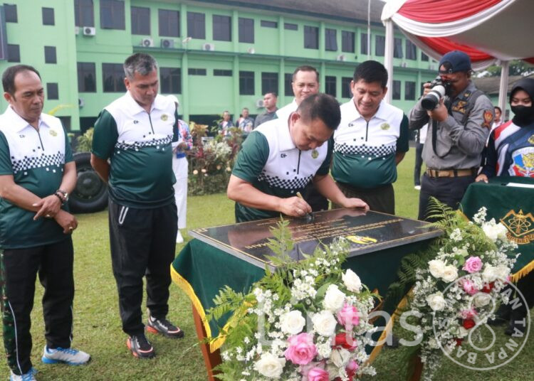 Kasad Jenderal TNI Dr. Dudung Abdurachman Resmikan Pussenarhanud Sport Center Cimahi