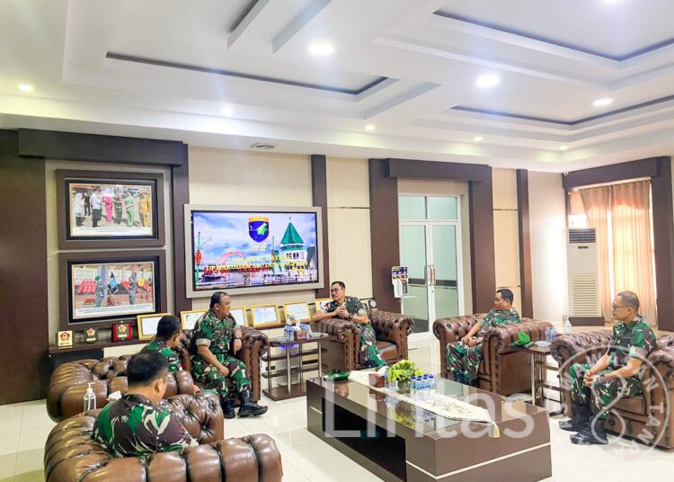Pangdam XII/Tpr Terima Kunjungan Kerja Kapuskesad