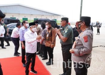 Pangdam III/Slw Mayjen TNI Kunto Arief Wibowo, Sambut Dan Berikan Pengamanan Kunjungan Kerja Wapres RI Prof. Dr. (H.C.) K.H. Ma’ruf Amin Di Karawang