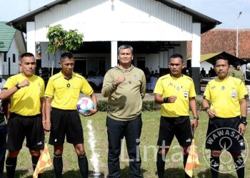 Pangdam Lakukan Kick Off Turnamen Sepak Bola Piala Bergilir Pangdam Siliwangi