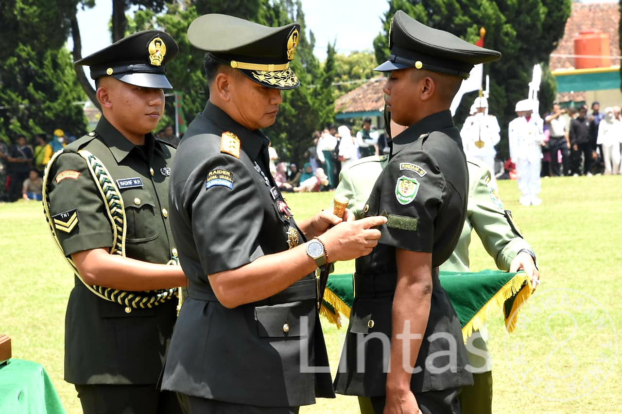 190 Siswa Dikmata Tni Ad Gelombang I Ta 2022 Diambil Sumpah Lintas 8 3426