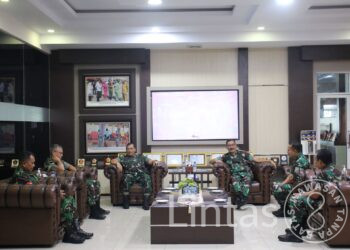 Pangdam XII/Tpr Terima Kunjungan Kerja Danpusterad