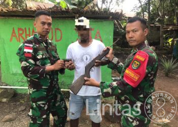 Gencar Penyuluhan Hukum Kepada Pemuda, di Hari Peringatan Sumpah Pemuda Pos Tosoa dan Pos Tetewang Satgas Yon Arhanud 3/YBY Terima Senjata Api