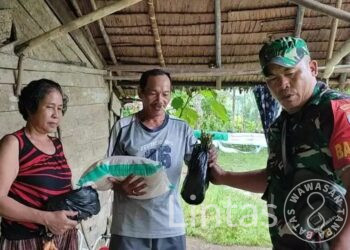 Peduli Kesulitan Warga Binaan, Babinsa Rantau Beri Bantuan Sembako