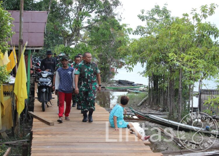Awasi Pelaksanaan Program, Aster Kasdam XII/Tpr Tinjau Lokasi TMMD ke-115 Kodim 1016/Plk