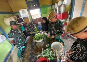 KSAD Luncurkan Program Babinsa Masuk Dapur, Dansatgas Yon Arhanud 3/YBY Saksikan Pos Satgas Masuk Dapur Warga Kurang Mampu