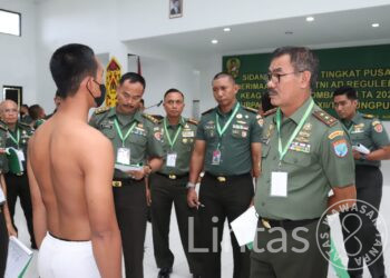Pangdam XII/Tpr Pimpin Sidang Parade Tingkat Pusat Penerimaan Cata PK Reguler dan Keagamaan Gel. II TA 2022