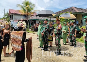 Satgas Pamtas RI-Malaysia Yonarmed 5 Pancagiri SSK 4 Pos Long Bagun Terima Kunjungan Pangdam VI/Mulawarman