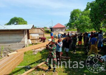 Satgas Yon Arhanud 3/YBY Bantu Pembangunan Masjid As Syafa’at Di Desa Todoli Disambut Antusiasme Warga