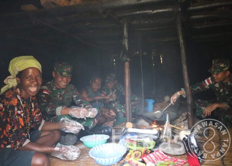 Satgas Organik Yonif Raider 301/PKS Kembali Masuk Dapur di Kampung Wurak Distrik ILU Kabupaten Puncak Jaya Papua