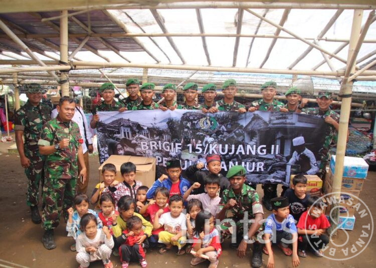 Peduli Gempa Cianjur, Brigif 15/Kujang II Kirim Bantuan Sosial