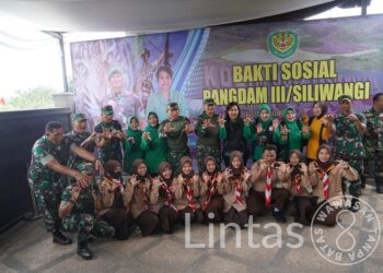 Anak Yatim Piatu, Anak Stunting Dan Warga Jompo Terima Bansos Dari Pangdam III/Slw