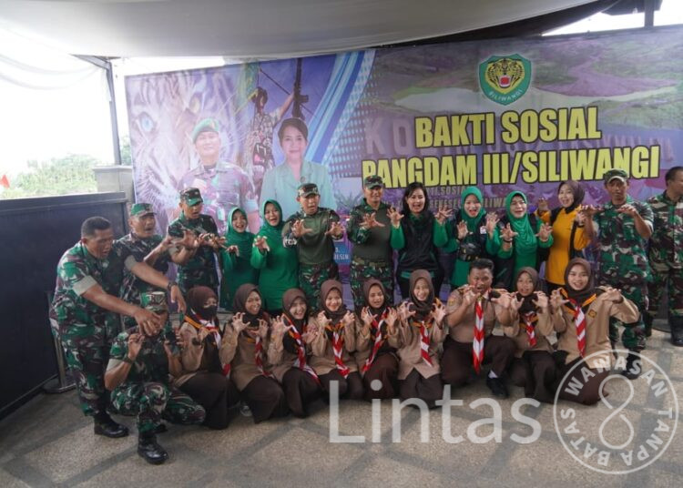 Anak Yatim Piatu, Anak Stunting Dan Warga Jompo Terima Bansos Dari Pangdam III/Slw