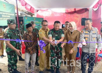 Bangunan Rutilahu Bantuan KASAD Di Kp. Tagog Ds. Mandalawangi Kec. Cipatat Kab. Bandung Barat Diresmikan