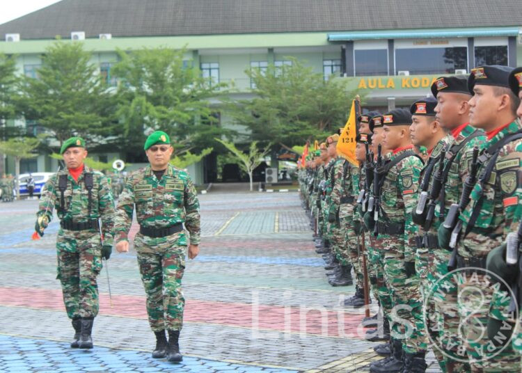 Kasdam XII/Tpr Pimpin Upacara Peringati Hari Juang TNI Angkatan Darat ke-77 Tahun 2022