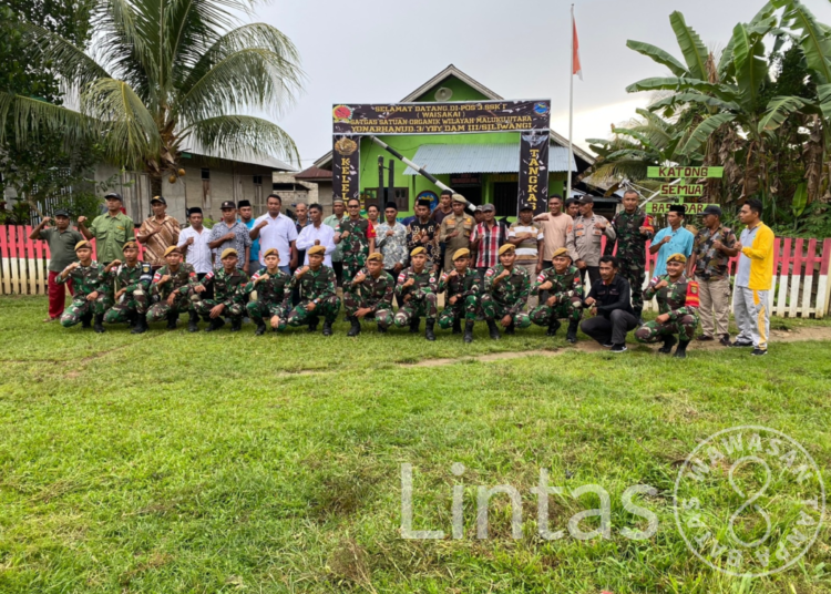 Dansatgas Satuan Organik Yon Arhanud 3/YBY Kunjungi Pos Waisakai di Kepulauan Sula