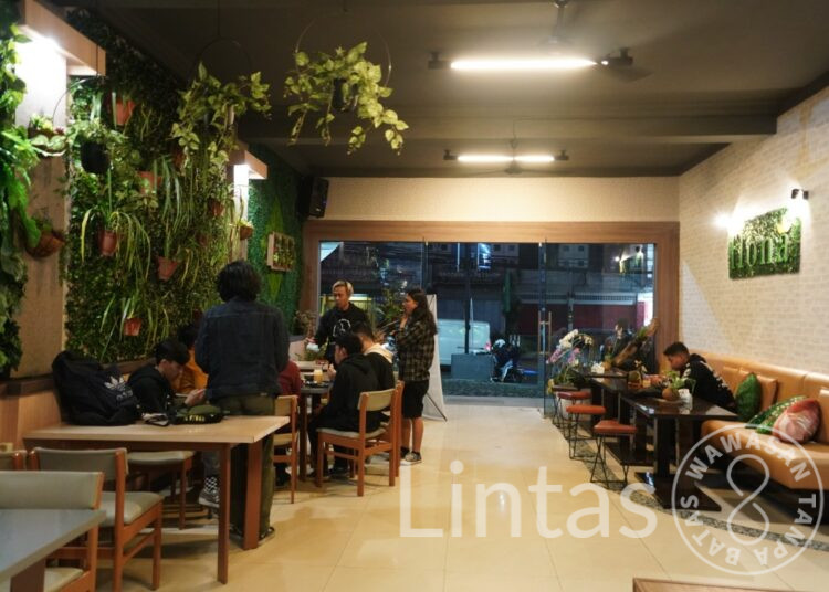 Cafe Flona Keren di Bandung Yang Hits Banget