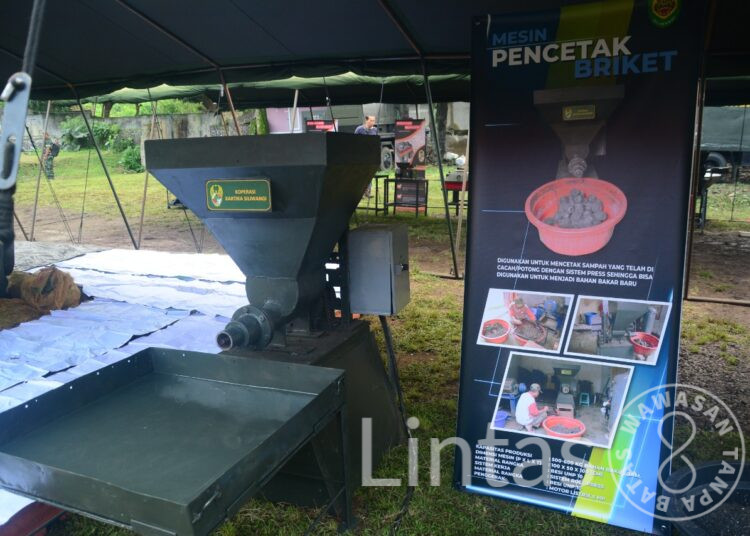 Pangdam III/Siliwangi Mayjen TNI Kunto Arief Wibowo, Ciptakan Mesin Pencetak Briket dan Pelet