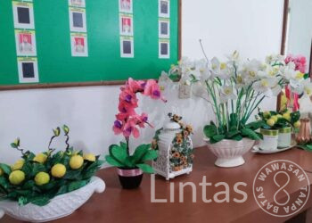 Plastik Keresek Bekas Disulap Anggota Persit Menjadi Hiasan Bunga bernilai Ekonomis