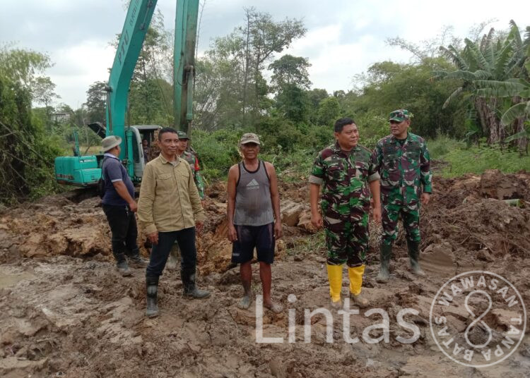 Kodim 0602/Serang Normalisasi Sungai Cikambuy