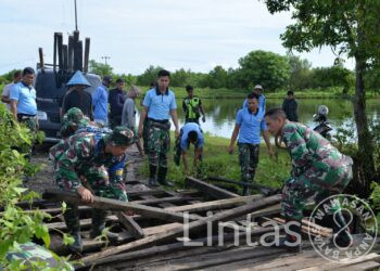 Wujudkan Kemanunggalan TNI dan Rakyat, Lanud Sultan Hasanuddin Gelar Karya Bakti