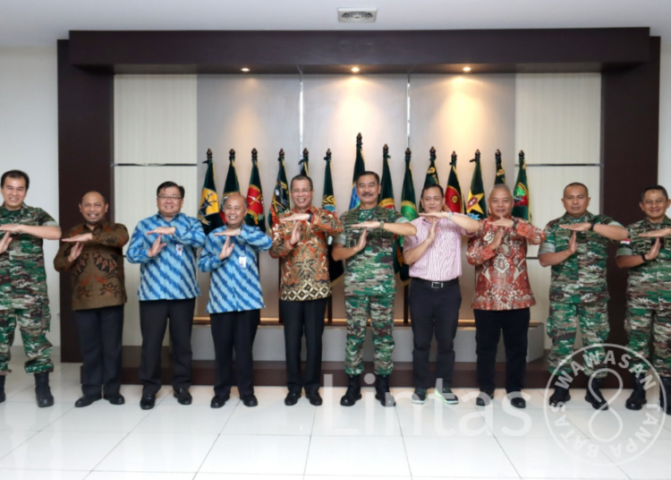 Pangdam XII/Tpr Terima Kunjungan Rektor Untan dan Panitia KKN Kebangsaan XI Tahun 2023