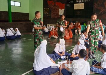 Kodim 0620/Kab Cirebon Berikan Materi Kedisiplinan Kepada Pengurus OSIS
