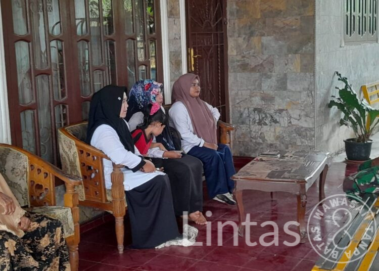 Babinsa Koramil 21/Madat Komsos Dengan Guru TK Yayasan Gampong Paya Naden