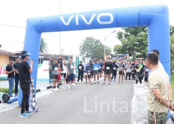 Dandim 0309/Solok, Lepas Peserta Lomba Lari 10 K Bareh Randang Internal Challenge l