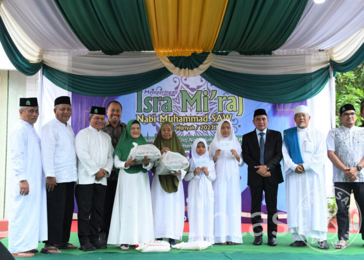 Pangdam I/BB Bersama Gubsu Meriahkan Isra’ Mi’raj di Masjid Al Huda Gaperta