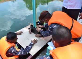 Taruna AAL Tingkat III Korps Pelaut Lattek Stabilitas Kapal