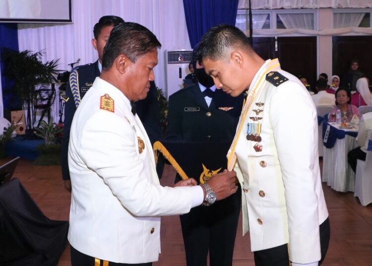 Kukuhkan Kepengurusan Senat, Danseskoau Ajak Pasis Saling Bersinergi