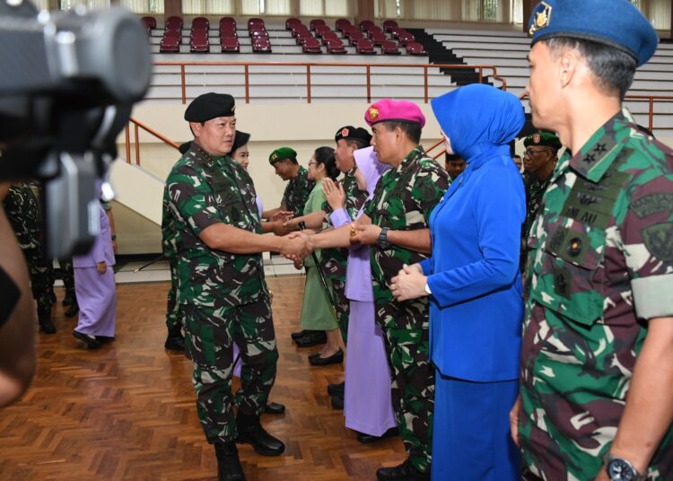 Gubernur AAL Resmi Sandang Pangkat Bintang 2