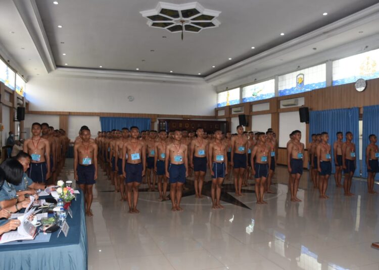 Danlantamal V Buka Pantukhir Calon Tamtama PK TNI AL Gel 1. TA 2023