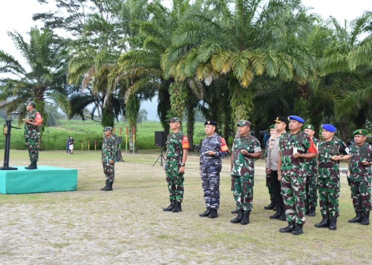 Danrem 023/KS Pimpin Apel Pengecekan Pasukan Pengamanan Pam VVIP Kunker Presiden RI