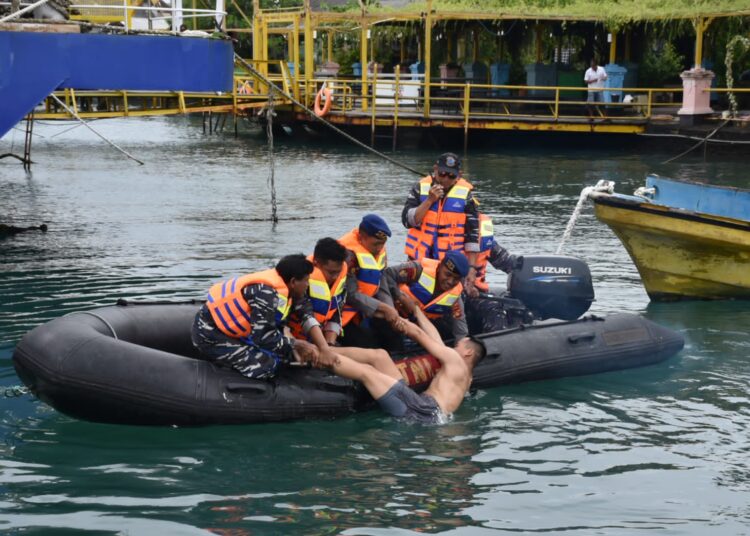 TNI AL Gelar Latihan Penanggulangan Bencana Alam di Mako Lanal Denpasar