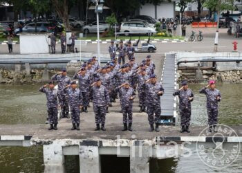 Danlantamal V Hadiri Pembacaan Memorandum Jelang Sertijab Pangarmada II