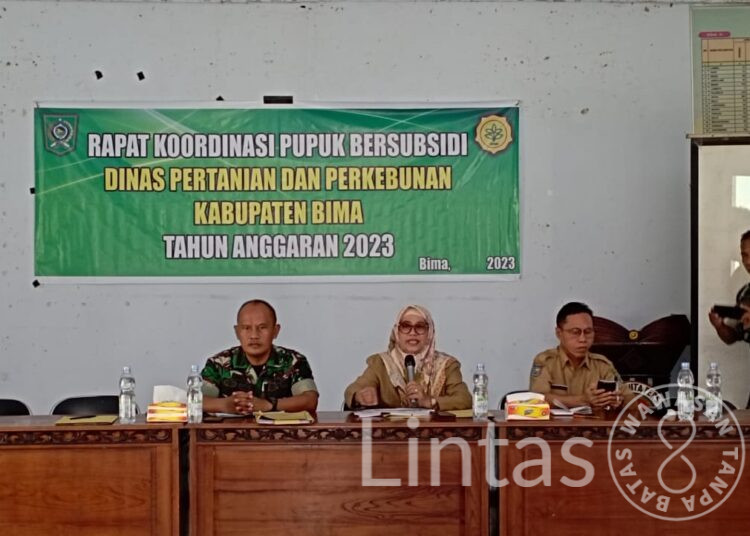 Anggota Kodim 1608/Bima Hadiri Rakor Bahas Pupuk Bersubsidi
