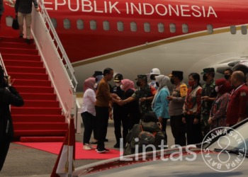 Presiden RI Saksikan F1H2O Powerboat Danau Toba 2023.