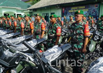 Dandim Pekalongan Serahkan Motor Baru Dari Menhan Kepada Babinsa