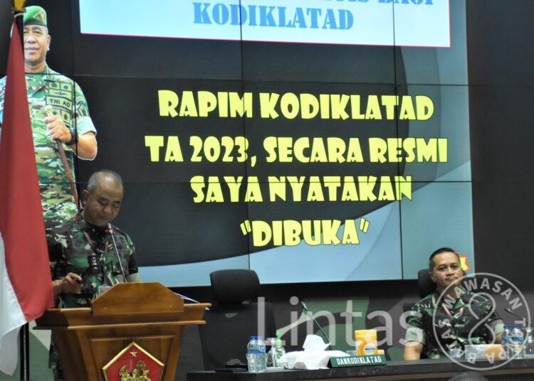 Dankodiklatad Pimpin Rapat Pimpinan Kodiklatad TA 2023