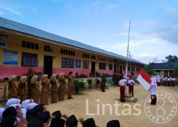 Serka Armada : Upacara Bendera Membentuk Karakter Jiwa Nasionalisme Sejak Dini